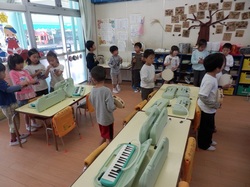 PB071698.JPG