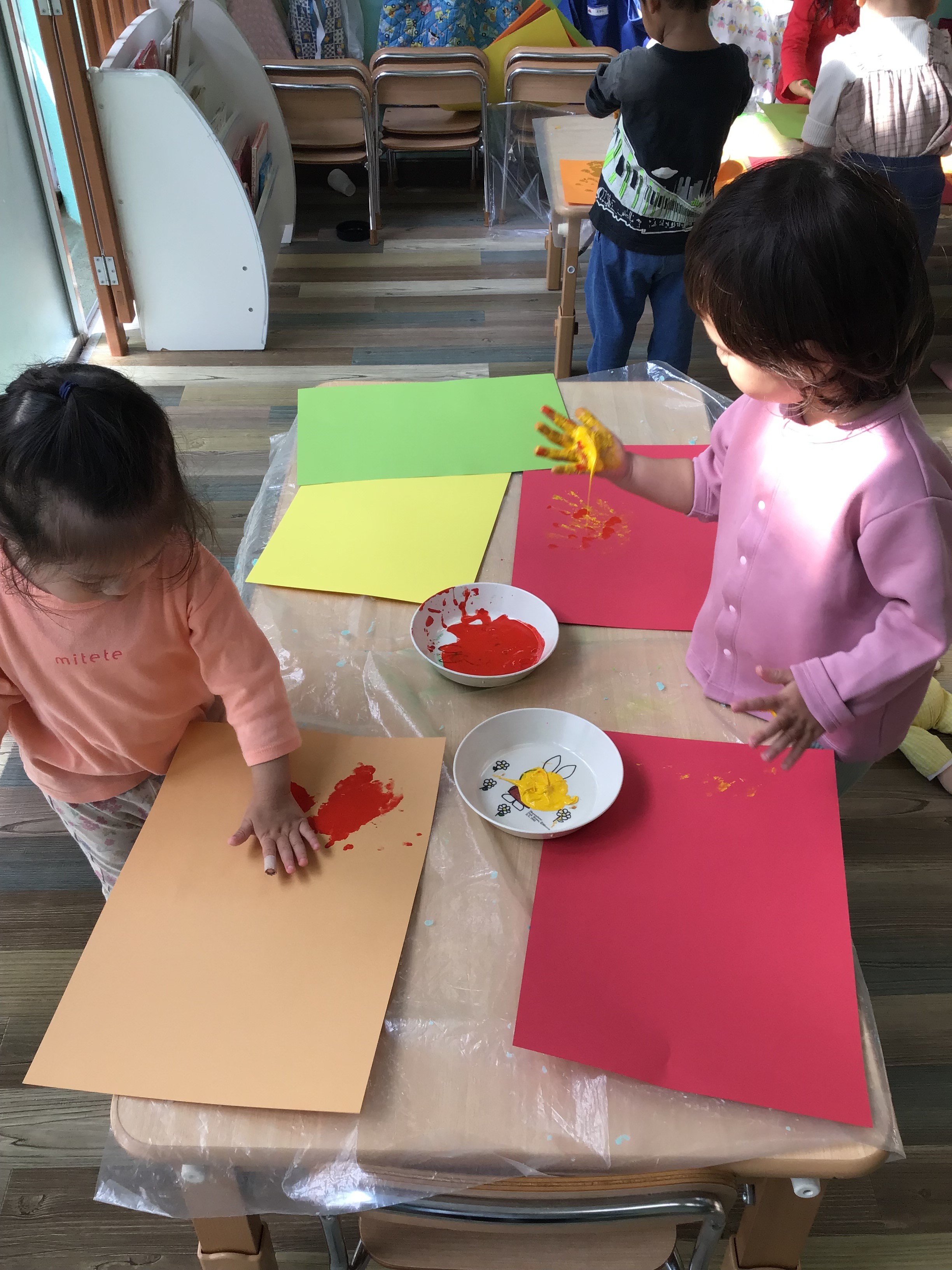 2歳児もも組🍂「秋色いっぱい！」